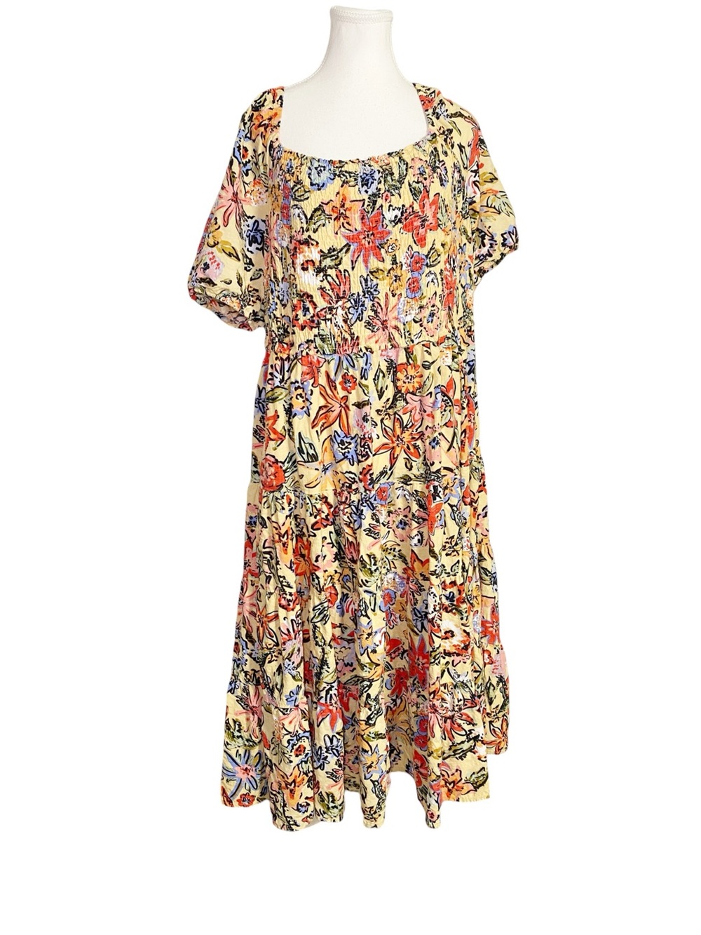 Sonoma Goods For Life Floral Smocked
Tiered Midi Dress Puff Sleeve XL